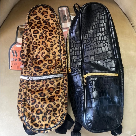 Wine Carrier Backpacks Set of 2 Wild Eye Design - Picture 1 of 4